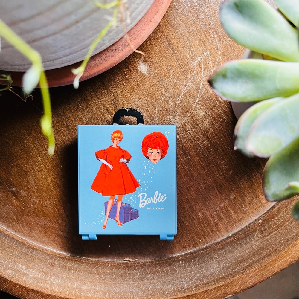 2000 Hallmark Barbie Ornament